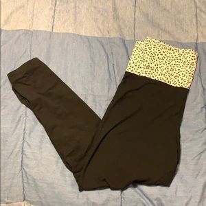 Victoria Secret leggings size Large